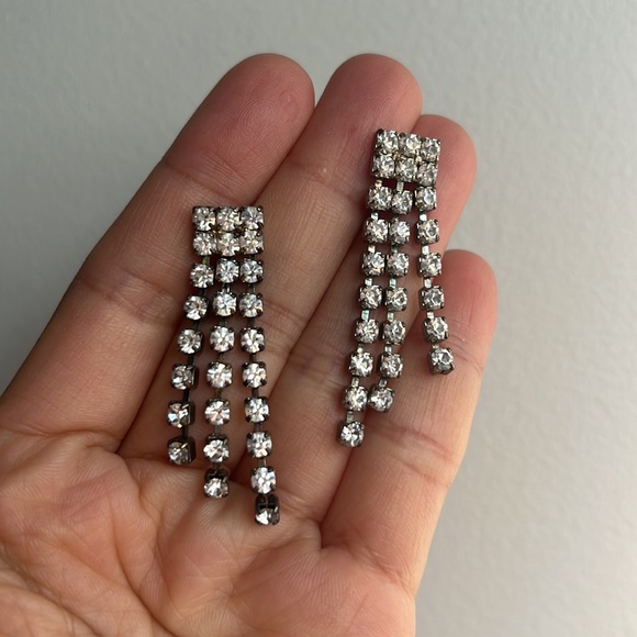 Bling rohinestone shiny diamond like earrings - Picture 1 of 5